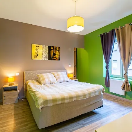 Appartement Domloc entre Cité médiévale&Canal du Midi, Jaccuzzi Spacieux Calme idéal couple,famille,pro,2 roues